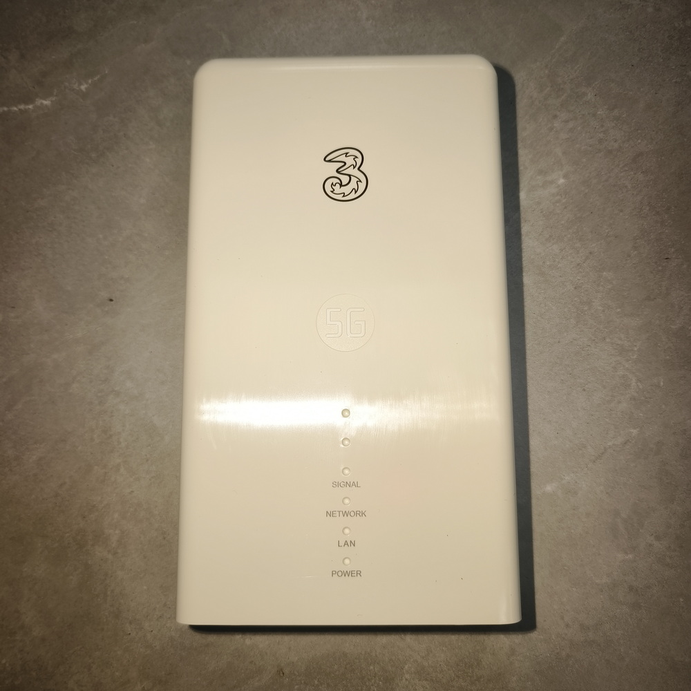 Ontgrendelde ZTE 5G Outdoor Ro - 5G Cpe Router Outdoor recensie en prijs